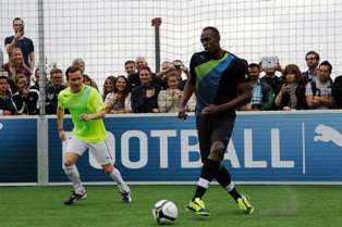 0_1510104316511_Usain-Bolt-playing-football.jpg